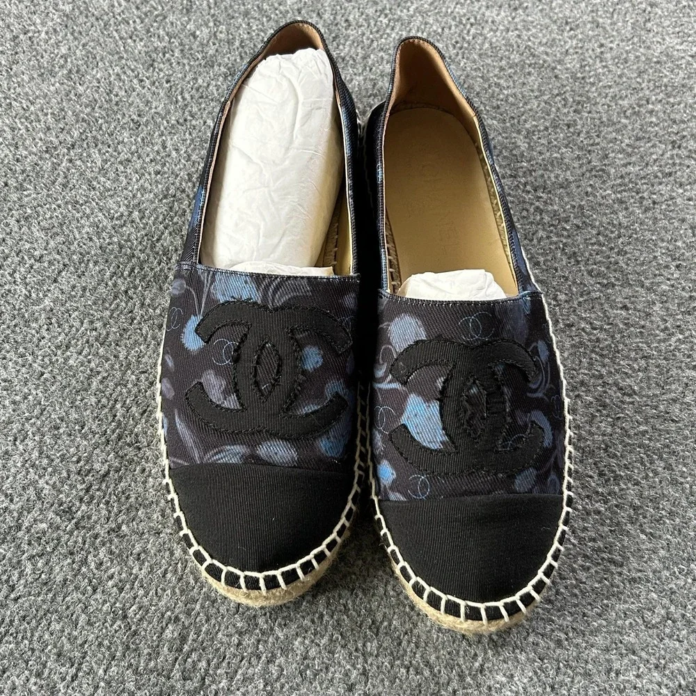 Chanel CC Espadrilles Blue Floral Print Canvas Cap Toe Size 41‎ Spain